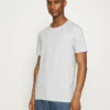 Pier One Uomo 5 PACK - T-shirt Basic - Black/white/light Grey 13 Pier One Uomo 5 PACK - T-shirt Basic - Black/white/light Grey -Offerta Economica Pier One 04fc245f2f744a4684a9d30c49da207e