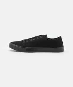Pier One UNISEX - Sneakers Basse - Black