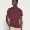 Pier One Uomo 2 PACK - T-shirt Basic - Bordeaux -Offerta Economica Pier One 6251298bcaf446a88928ffc51c74173b