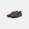 Pier One Uomo Scarpe Senza Lacci - Brown 9 Pier One Uomo Scarpe Senza Lacci - Brown -Offerta Economica Pier One 67e0b4a9110e44b8843221fd60475a0c
