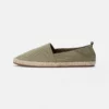 Pier One RENA ESPADRILLE UNISEX - Espadrillas - Olive -Offerta Economica Pier One 72c058eac6254d3ca7dfcd64895f6fd7