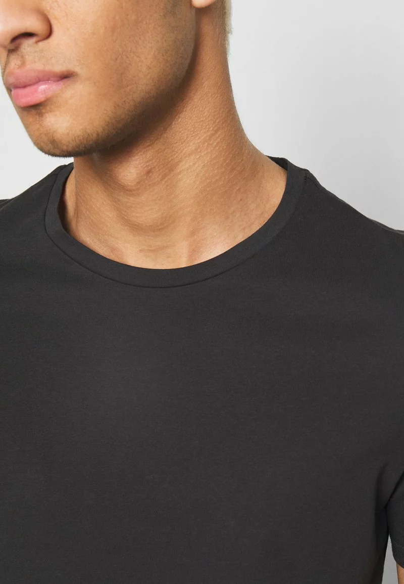 Pier One Uomo 7 PACK - T-shirt Basic - Black 8 Pier One Uomo 7 PACK - T-shirt Basic - Black - immagine 6