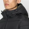 Pier One Uomo BASIC PUFFER JACKET WITH CONTRAST HOOD - Giacca Invernale - Black/olive -Offerta Economica Pier One ac45dd429b7349d1b1c00897ccebcc8a