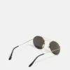 Pier One UNISEX - Occhiali Da Sole - Black -Offerta Economica Pier One b195a42c21bb4f5091da27660f7f00cd
