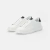 Pier One Unisex Sneakers Basse - White Black -Offerta Economica Pier One bbadff9a92934ea3bcc345b239b16e9b