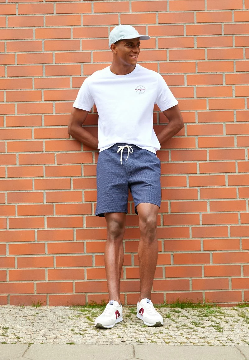 Pier One Uomo NEVER TOO LATE GRAPHIC T-SHIRT - T-shirt Con Stampa - White 3 Pier One Uomo NEVER TOO LATE GRAPHIC T-SHIRT - T-shirt Con Stampa - White