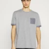 Pier One Uomo T-shirt Con Stampa - Mottled Grey 2 Pier One Uomo T-shirt Con Stampa - Mottled Grey -Offerta Economica Pier One cfe524888d9d4ed5b81906eeb27a9aef
