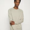 Pier One Uomo 2er Pack CREW NECK - Felpa - Tan/black -Offerta Economica Pier One eeff44c132c6452dbd1014ed1e44fe84