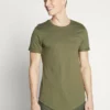 Pier One Uomo T-shirt Basic - Oliv -Offerta Economica Pier One f0fa0d30922f42439c2b34bdcbdfb7ae