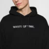 Pier One Uomo WASTE OF TIME HOOD - Felpa Con Cappuccio - Black 13 Pier One Uomo WASTE OF TIME HOOD - Felpa Con Cappuccio - Black -Offerta Economica Pier One f9da2fdfbf654bf09b226b223f3c39d5