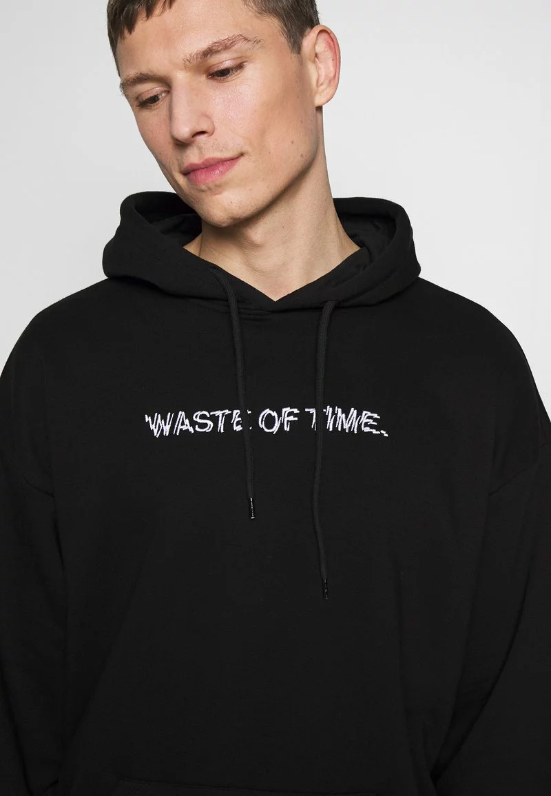 Pier One Uomo WASTE OF TIME HOOD - Felpa Con Cappuccio - Black 8 Pier One Uomo WASTE OF TIME HOOD - Felpa Con Cappuccio - Black - immagine 6